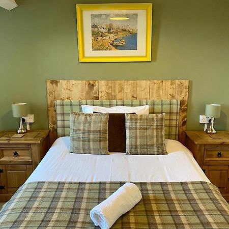 Number 19 Guest House - Self Check In - Under 4 Miles From Barrow In Furness ダルトン・イン・ファーネス エクステリア 写真
